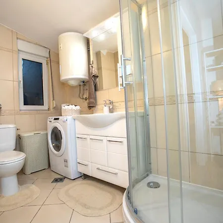 Apartment Iris City Center